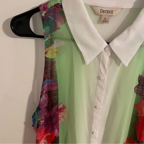 NWOT Womens Sleeveless Blouse - Picture 4 of 8